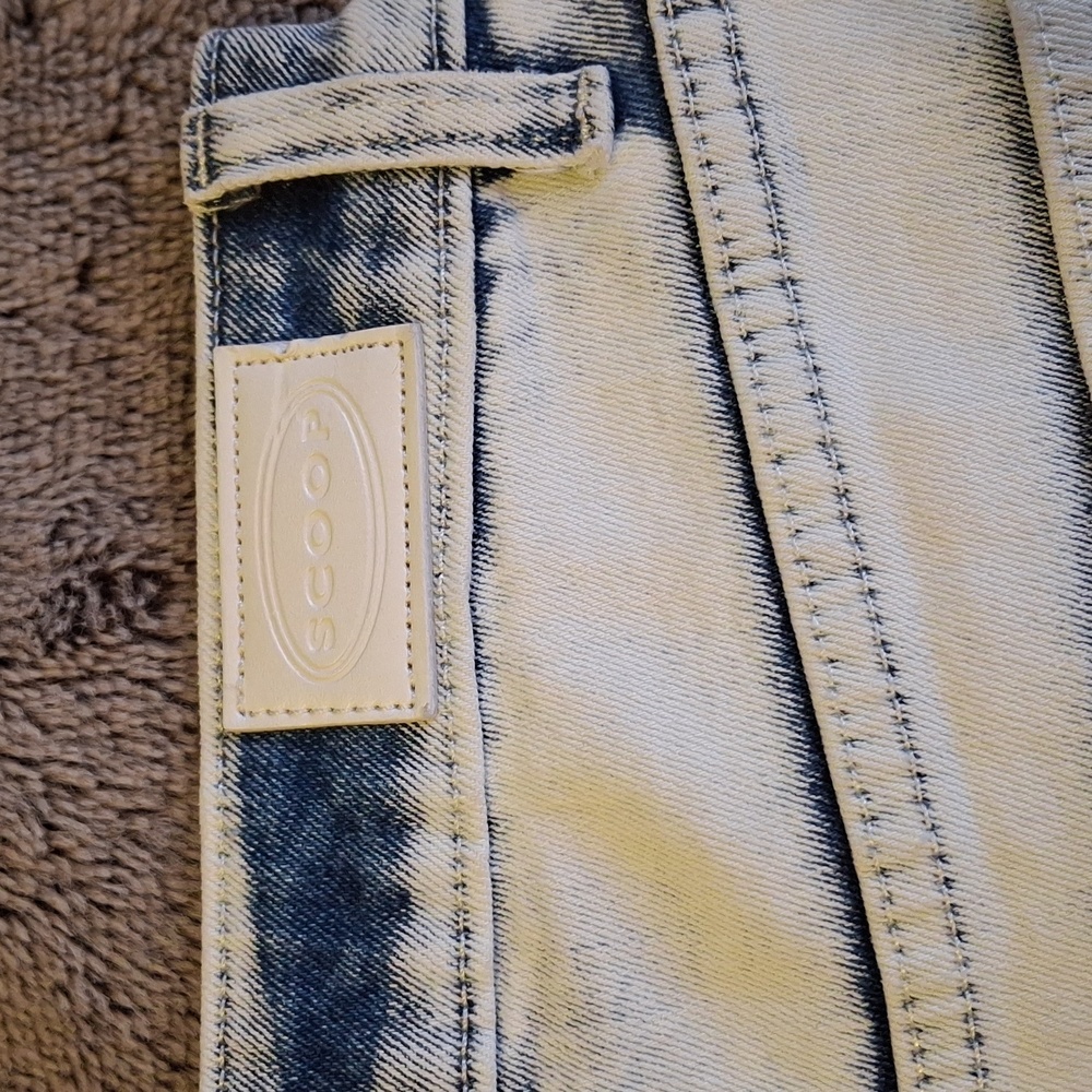 Scoop White Wash Jeans - Picture 7 of 8